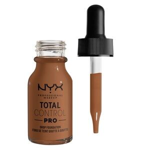 NYX Total Control Pro Foundation Cappuccino